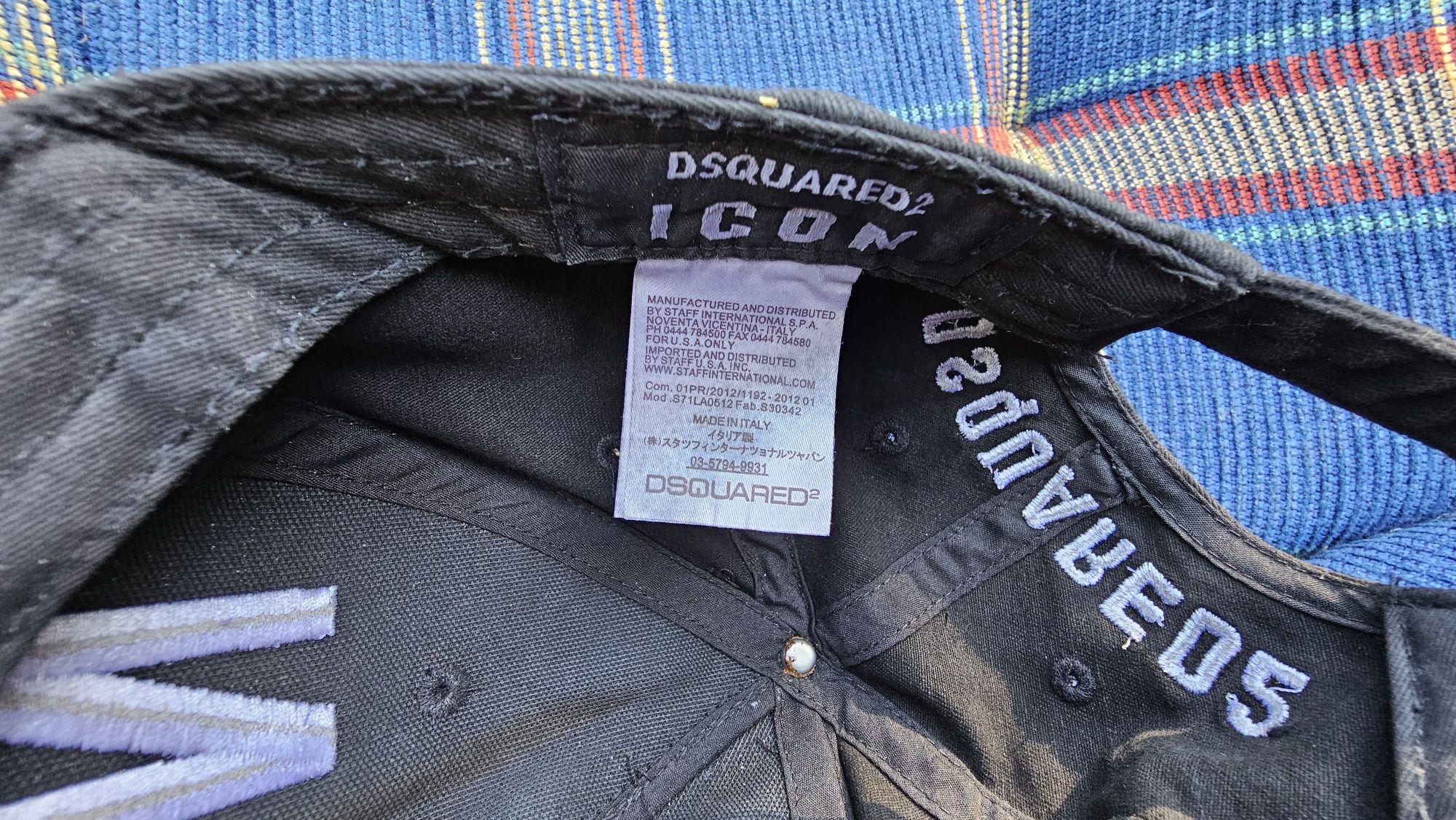 Czapka icon  dsquared2