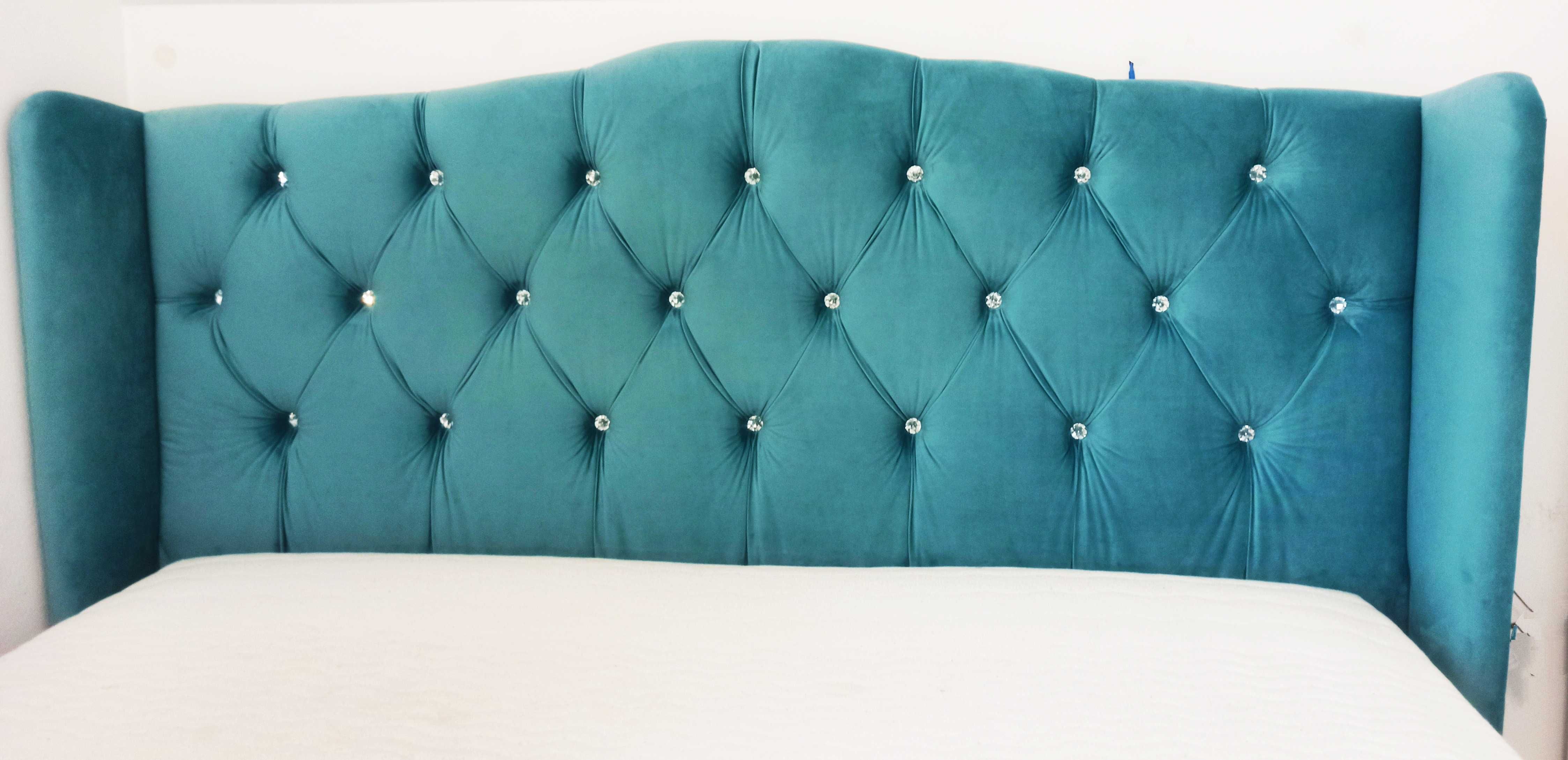 Łóżko glamour turkus kryształki tapicerowane uszak styl chesterfield