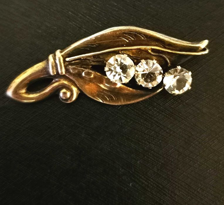 Брошь Ландыши, 875 голова, Горный хрусталь Русская красавица.