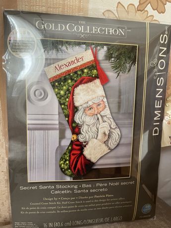 Набір Dimensions Secret Santa Stocking чобіт Сапог вишивка 08938