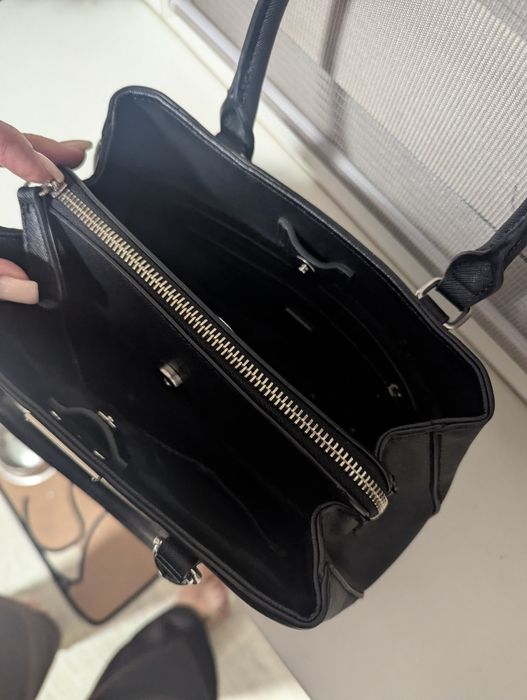 Продам сумочку Guess