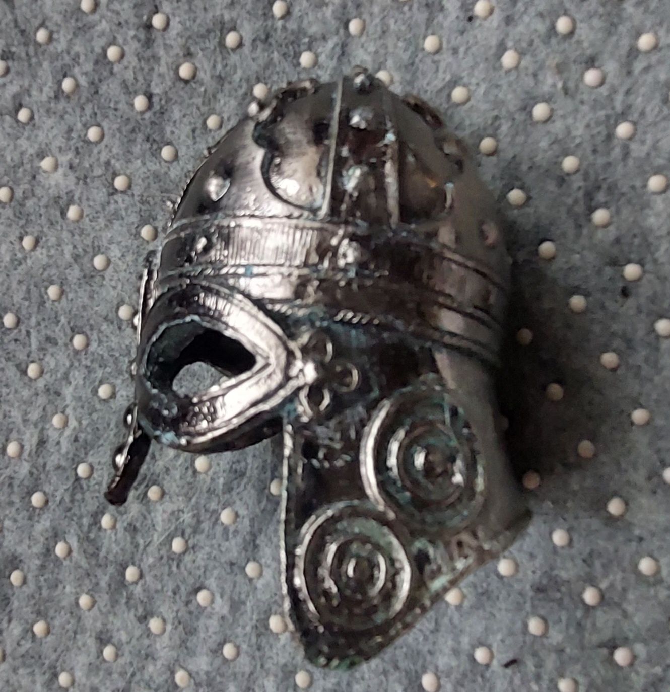 Miniatury hełmów
