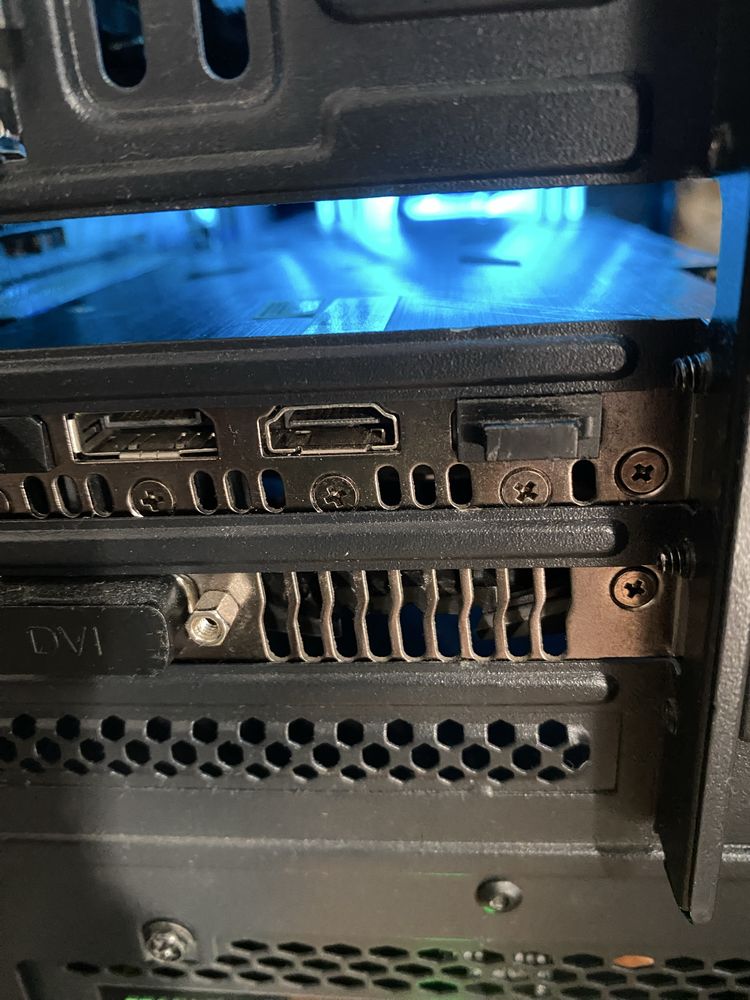 Відеокарта Asus ROG Strix GTX1070 8 gb GDDR5