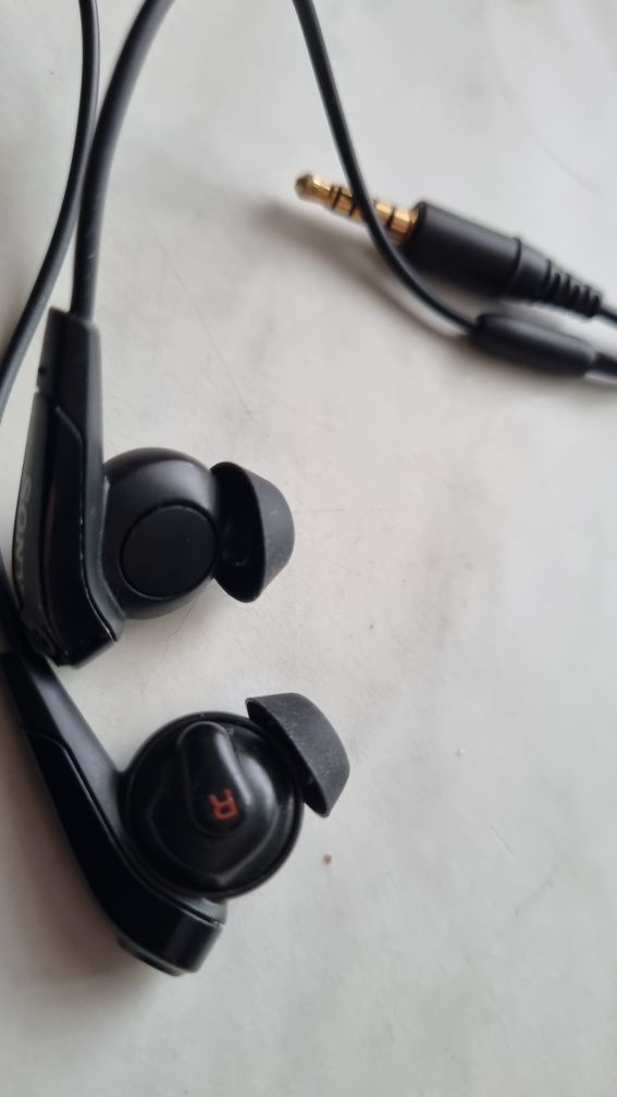 Słuchawki Sony MDR-NC31EM Cyfrowa Eliminacja Hałasu czarny