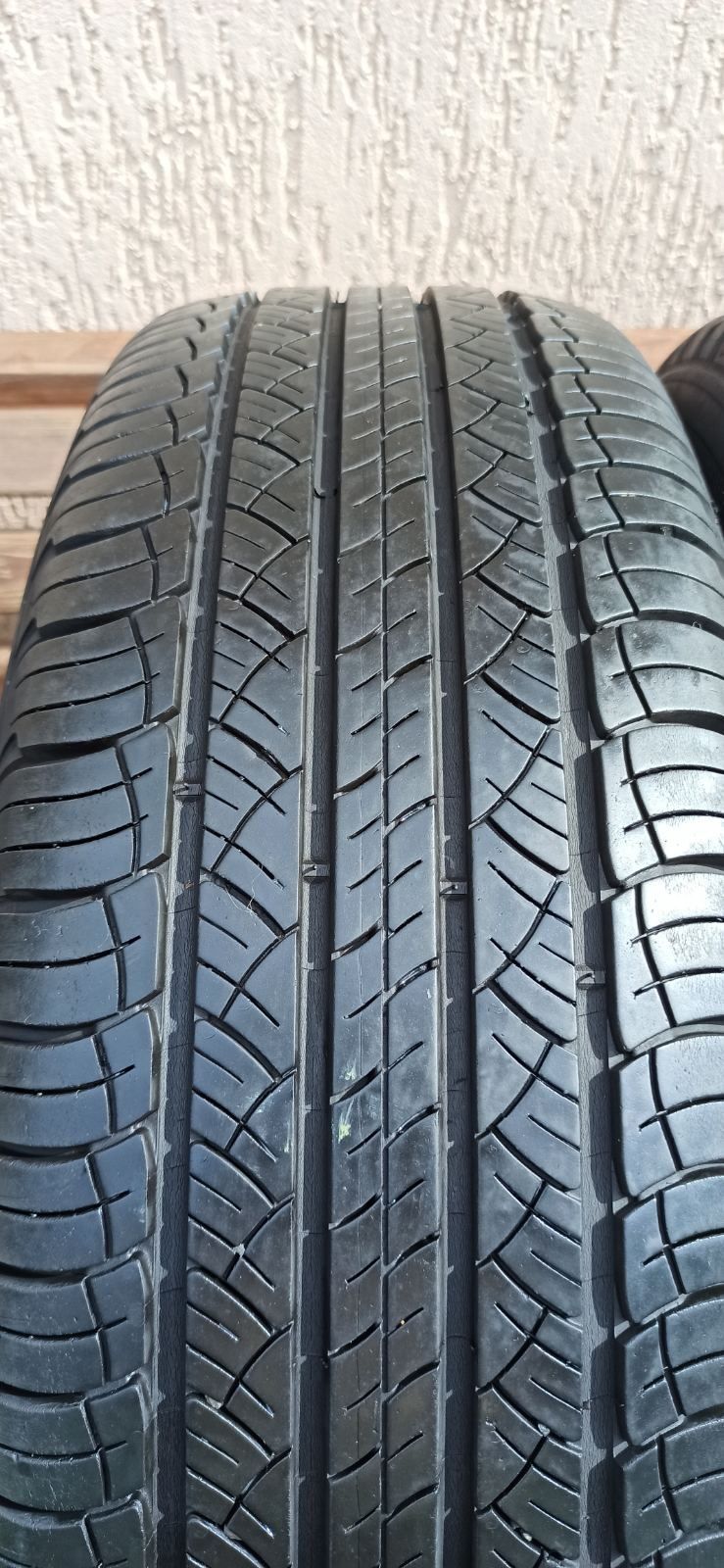 Комплект літніх шин 215 70 16  Michelin