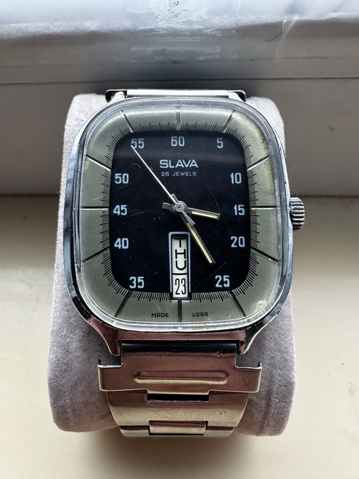 Продам наручные часы слава холодильник не полет восток ракета