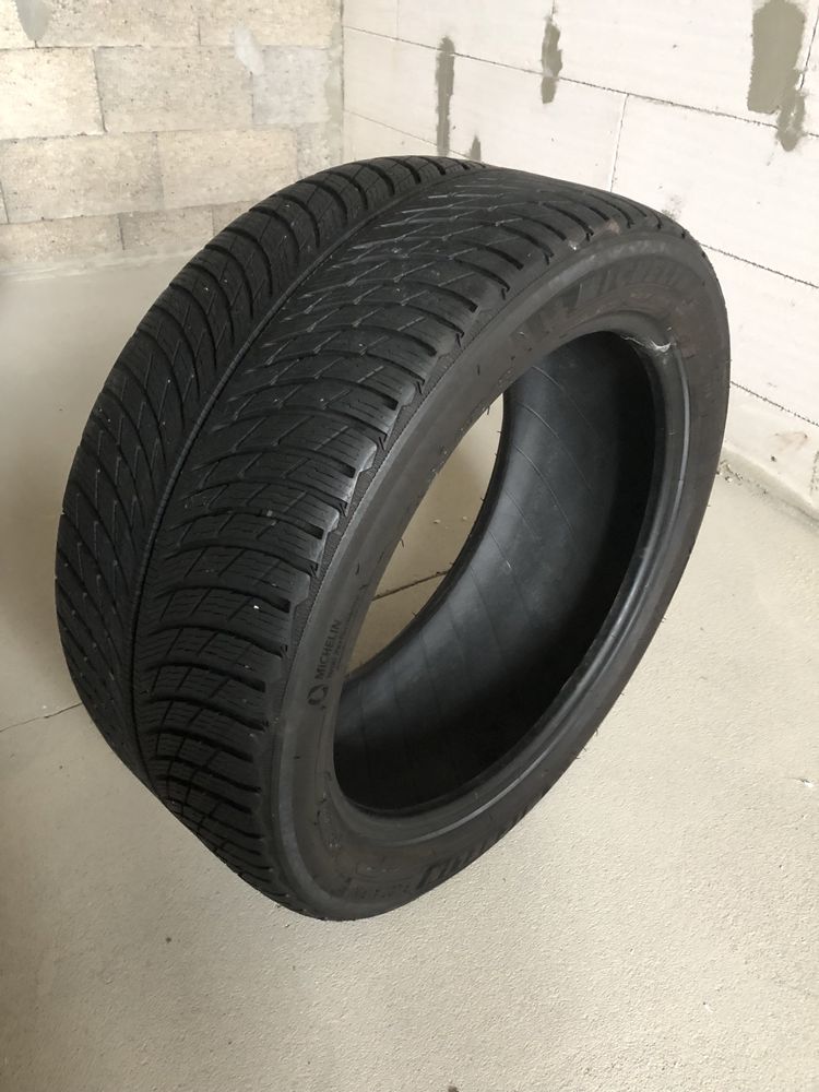 Резина, шини Michelin зима 225/40 R18 (2шт) Alpin 5