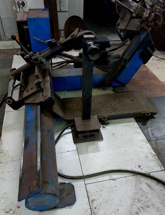 Sprzedam montażownicę kół ciężarowych, rolniczych Hofmann Monty 3800