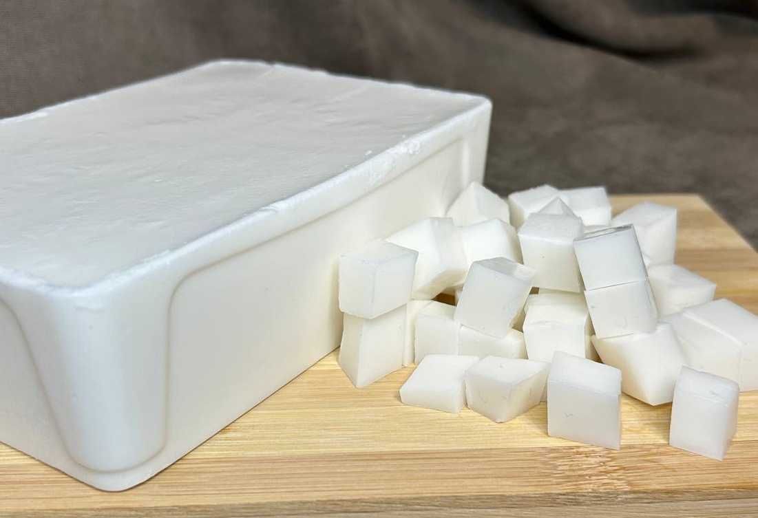 Мильна основа з козячим молоком soap base goats milk