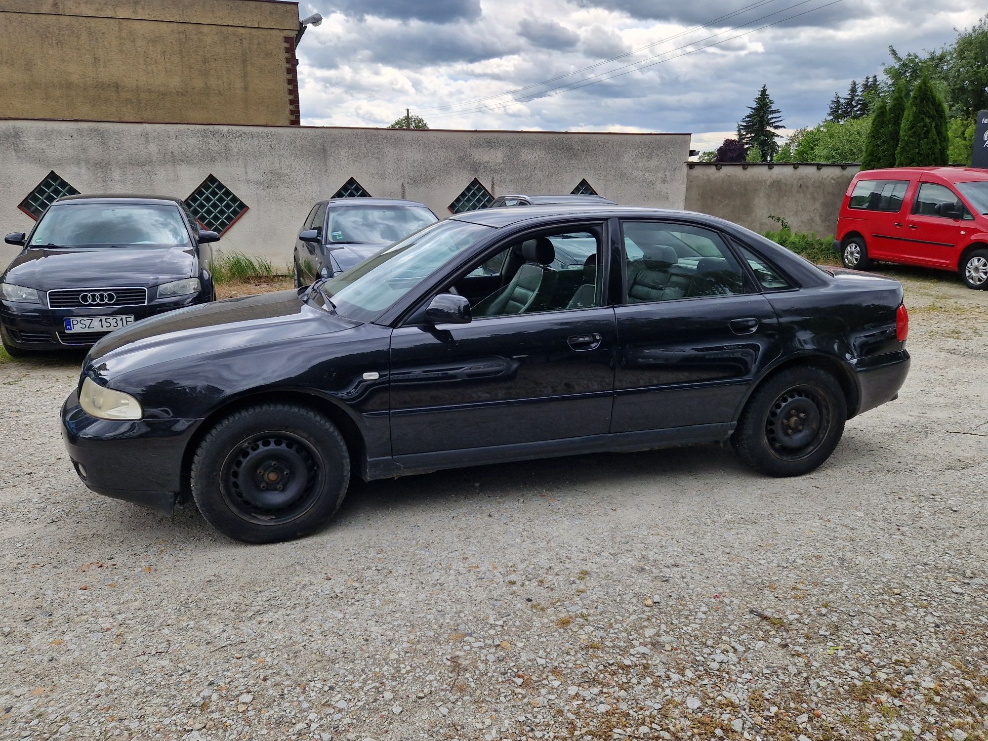 Audi A4*1.9TDI*Sedan*Skóry*Klima*Czarna *Zarejestrowana