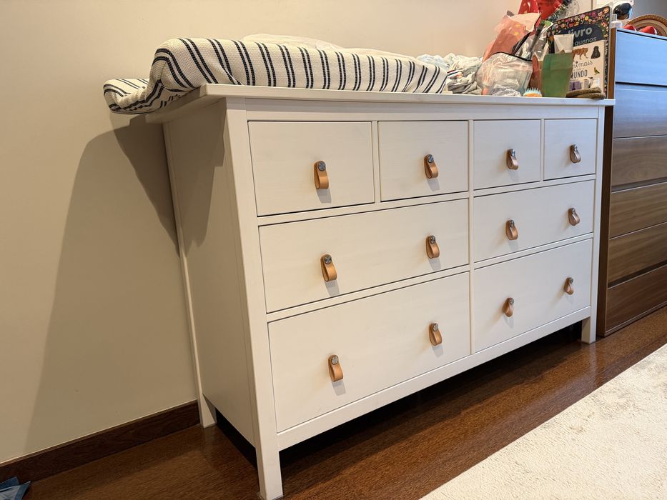 HEMNES IKEA Cómoda c/8 gavetas, velatura branca, 160x96 cm