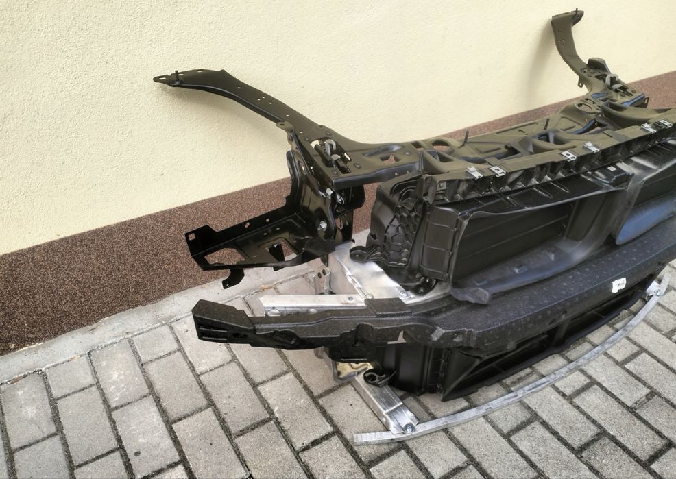 Установочна панель bmw x1 f48 передня панель бмв х1 ф48 телевізорx1f48