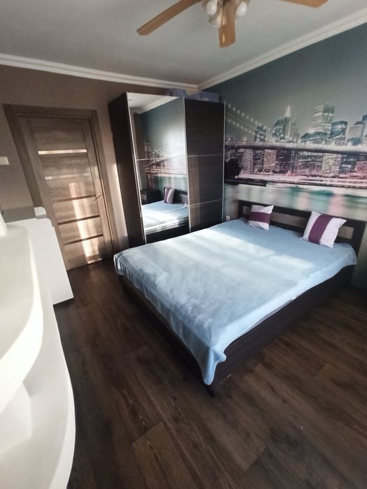 Здається вперше гарненька 3х кімнатна квартира в ПЗР