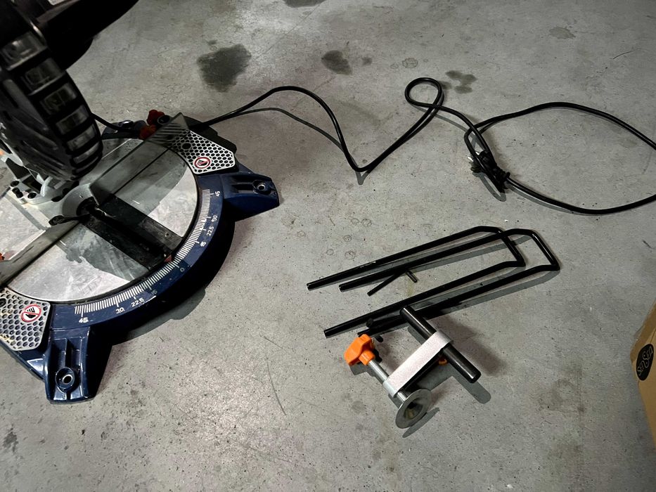 Serra circular como nova