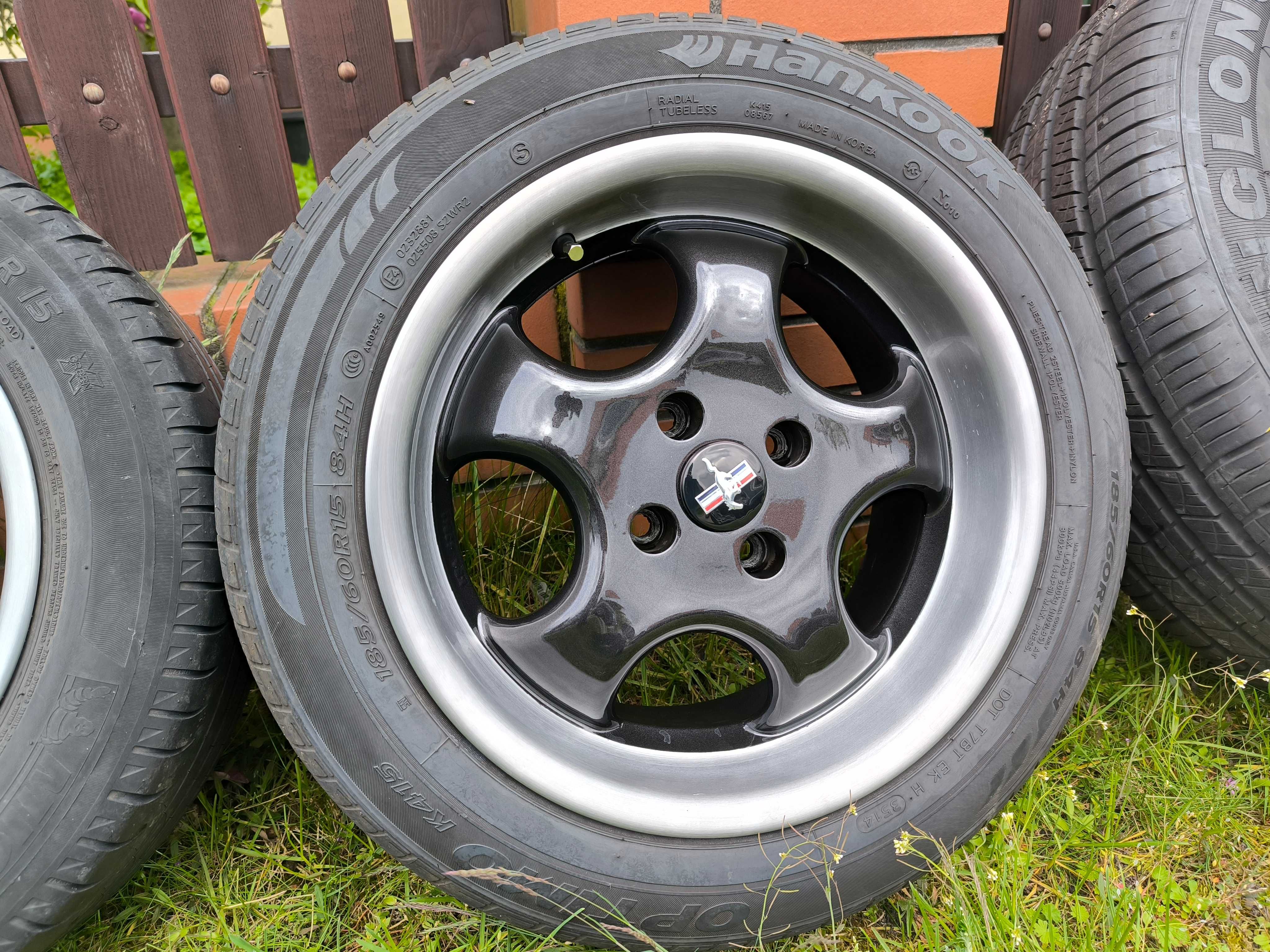 Koła RH ARTEC 4x100/15. opony 185/60R15  84H   4 szt. były przy OPEL