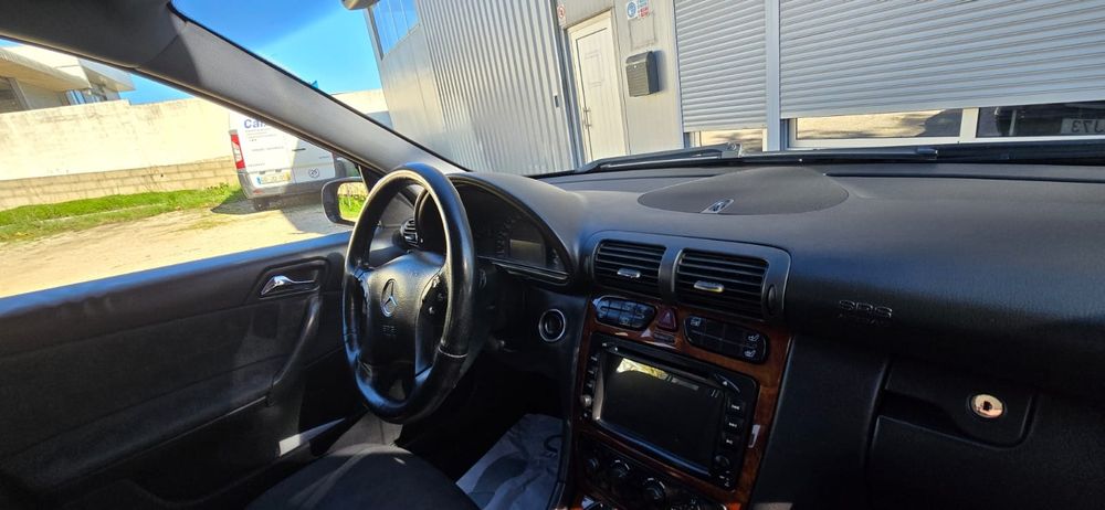 Mercedes c220 Automática