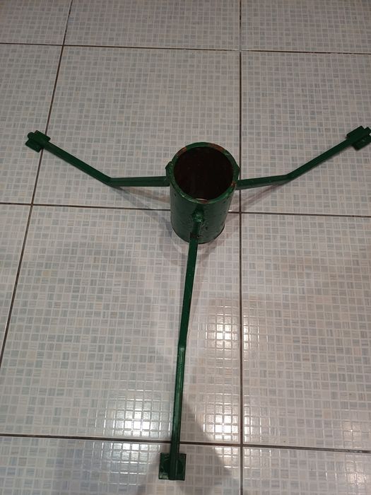 Підставка під ялинку