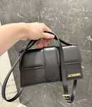 Сумка jacquemus le bambino medium