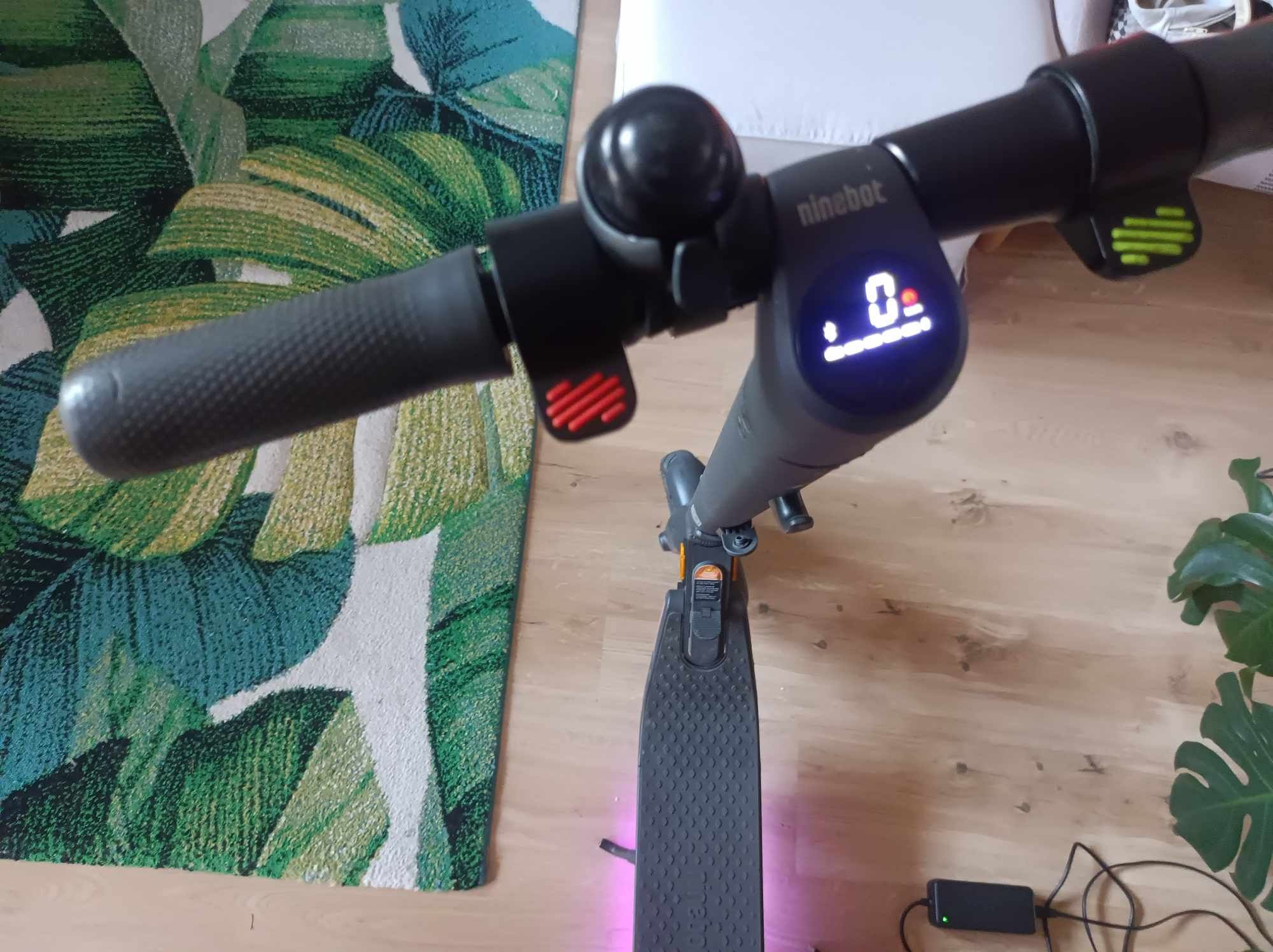 Hulajnoga elektryczna Segway ninebott e22e