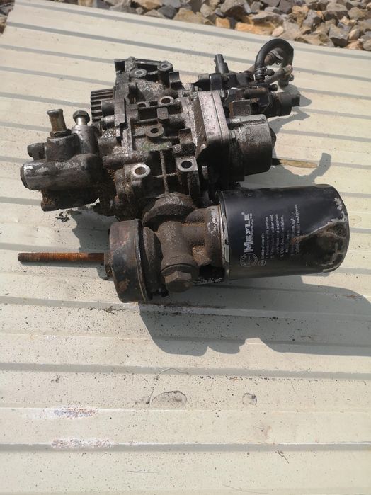 Stara pompa oleju do samochodu IVECO 2.8 JTD