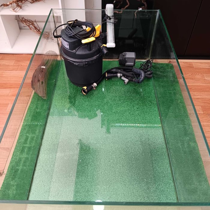 Aquário de chão/lago