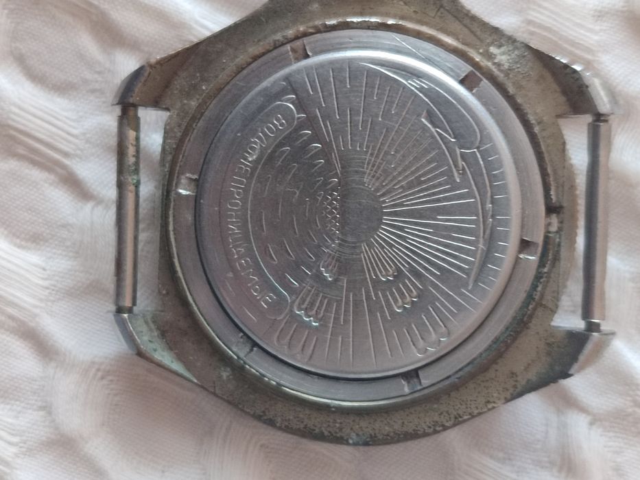 Продам годинник в робочому стані