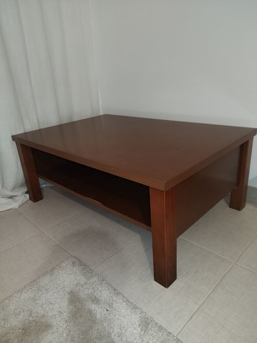 Mesa de centro em madeira de cerejeira