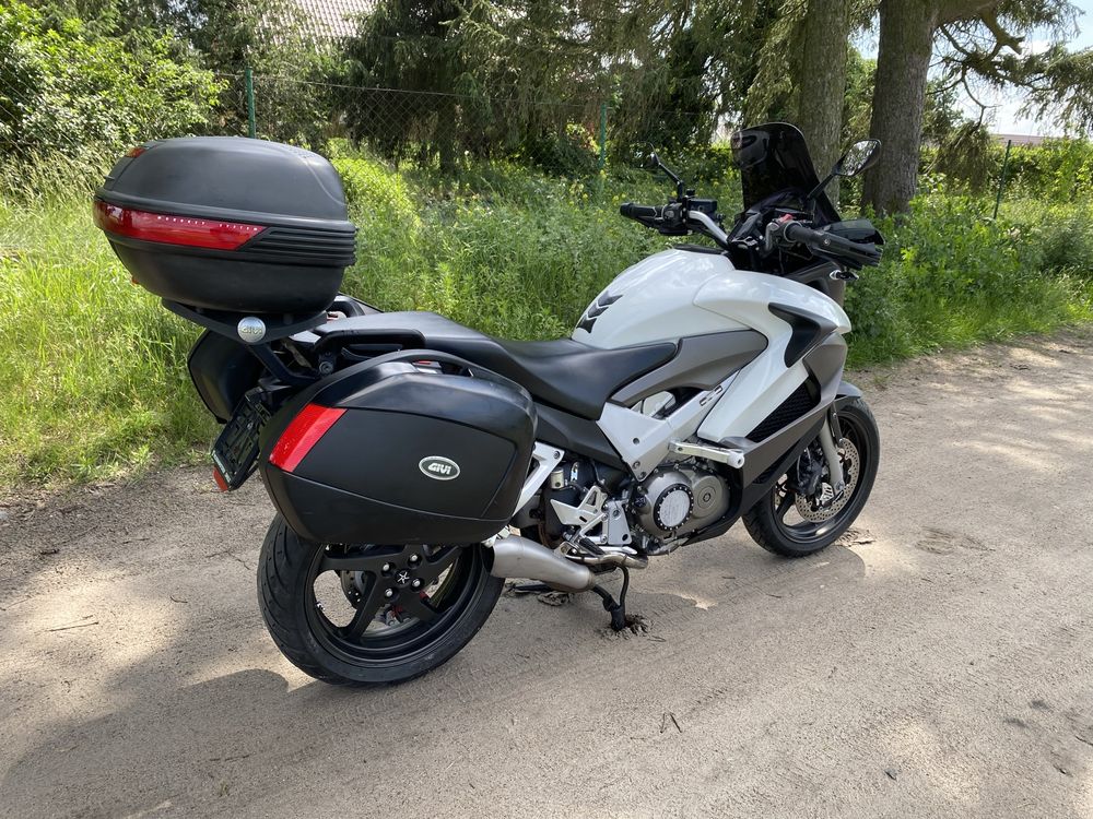 Honda VFR 800 X Crossrunner ABS 2011r 3 kufry