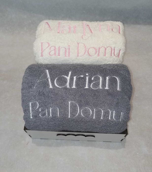 Ręczniki z Haftem Imię 140x70 Pan Pani Domu Mąż Żona Zestaw 550Gr