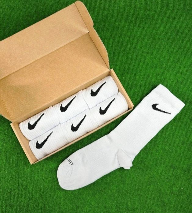 Nike Wysokie Białe Skarpety 6 par Dri-Fit Boks 42-46