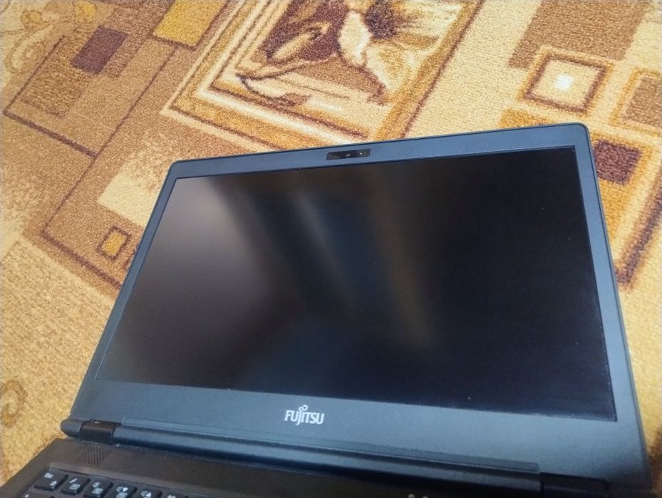 Ноутбук fujitsu u749 на відновлення або запчастини