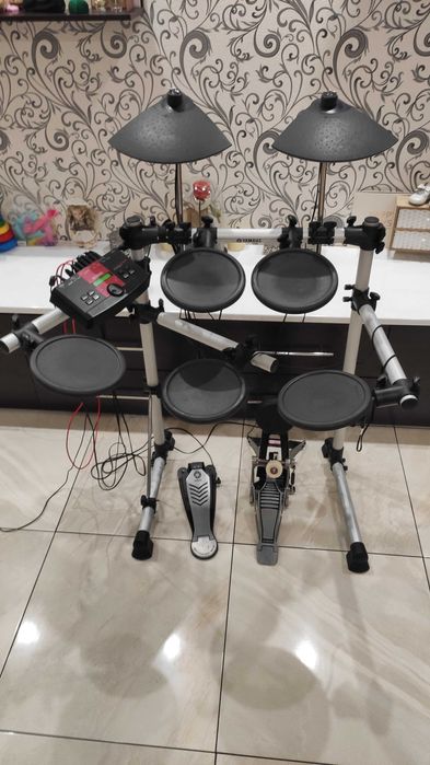 Yamaha DTXPLORER Електронна ударна установка барабанная ударная