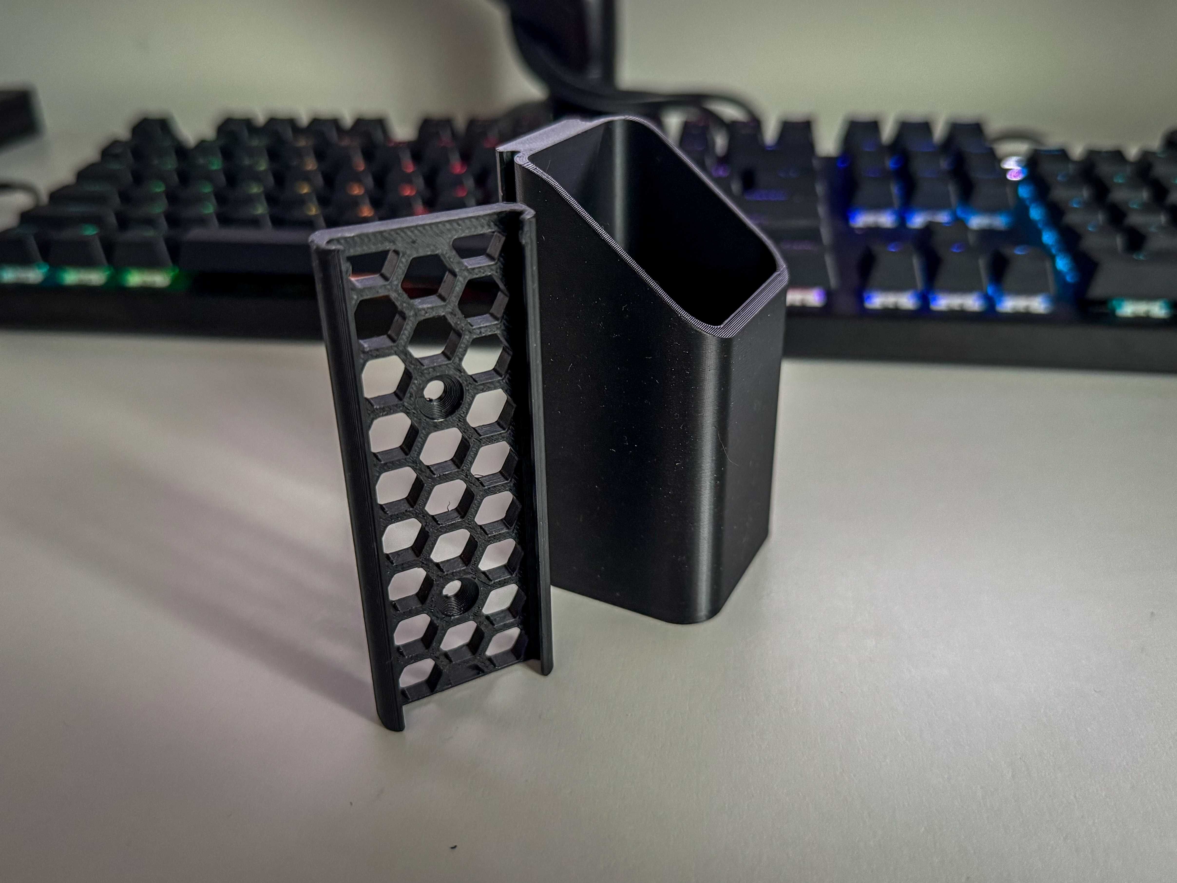 Uchwyt pod biurko na ładowarkę Baseus 100W