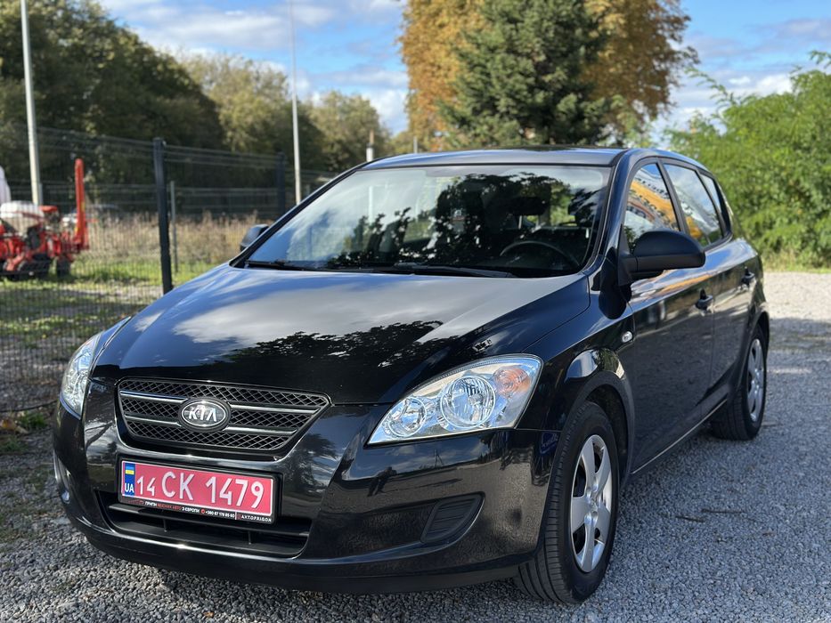 Продам Kia Ceed 2008