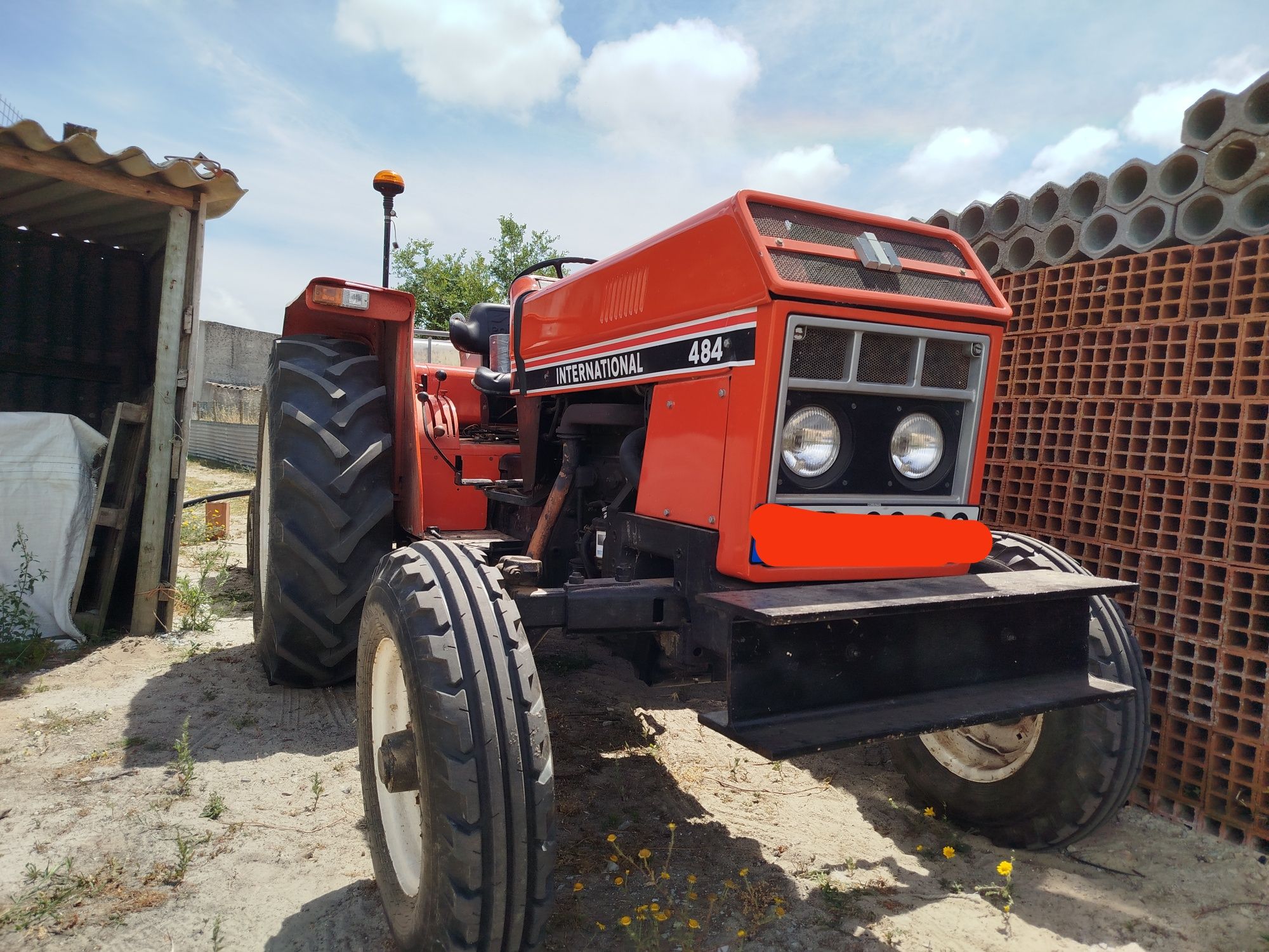Internacional 484