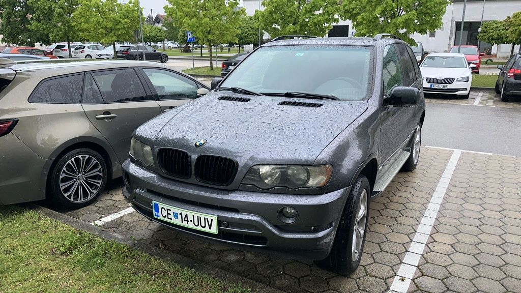 Продам машину BMW