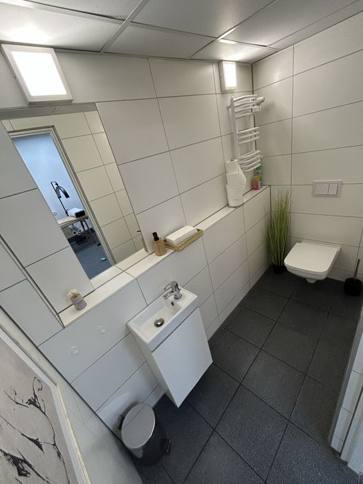 Stanowisko do stylizacji brwi i rzęs