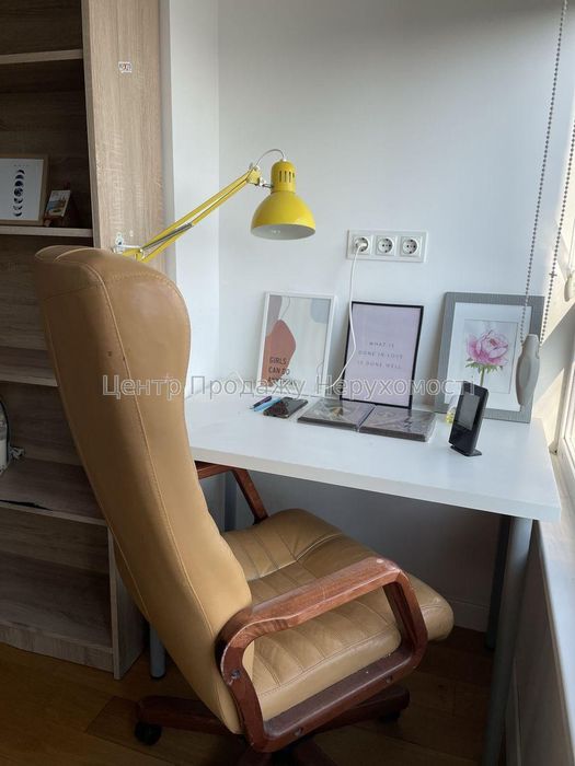 Продам 3к. КПІ (м. Політехнічний інститут) Шевченківський р-н. Центр