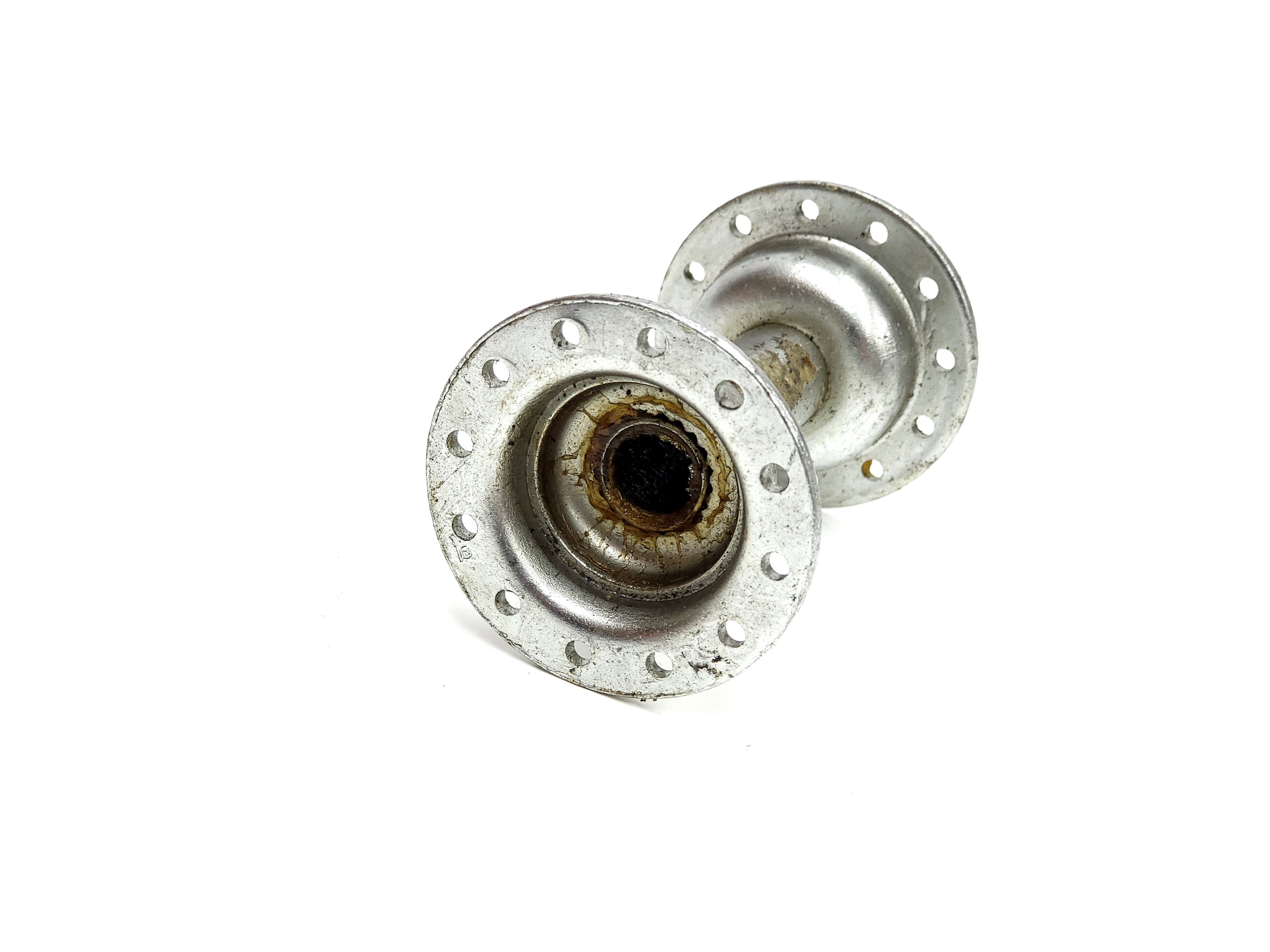 NOWA Piasta przednia ZZR Romet Universal Tyler PRL 24 szprychy