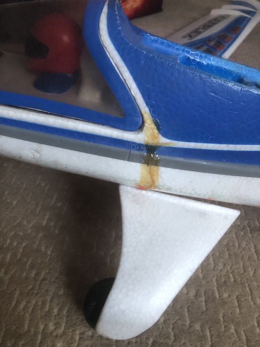 Model samolotu multiplex