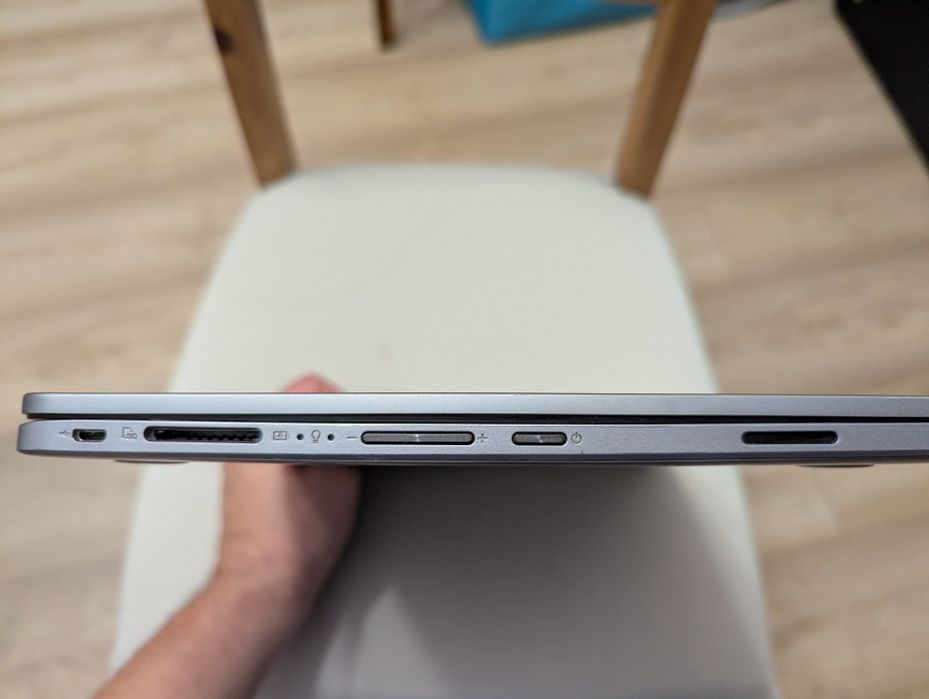 Asus Vivobook Flip 14 TP401M