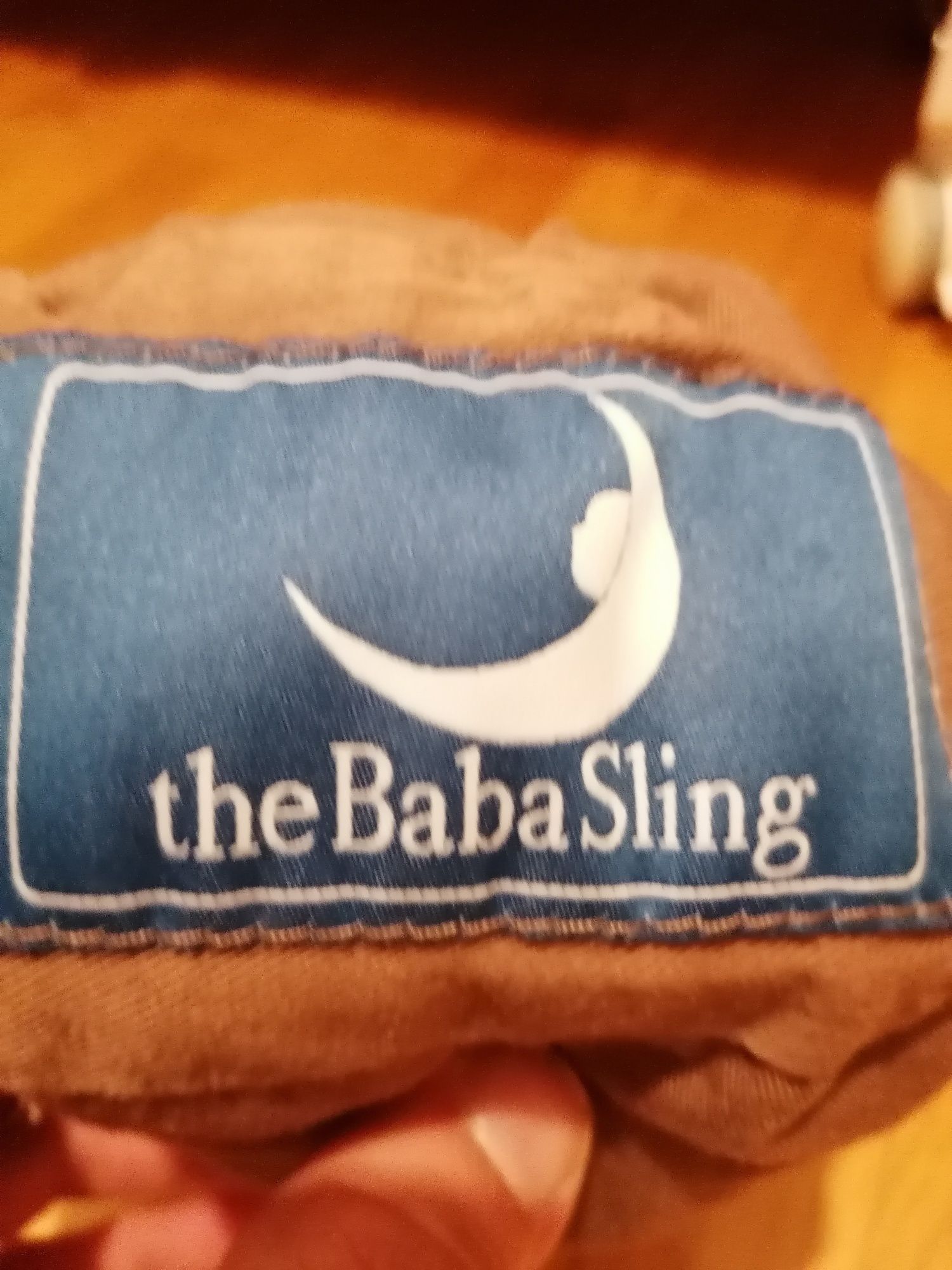 The baba sling castanho