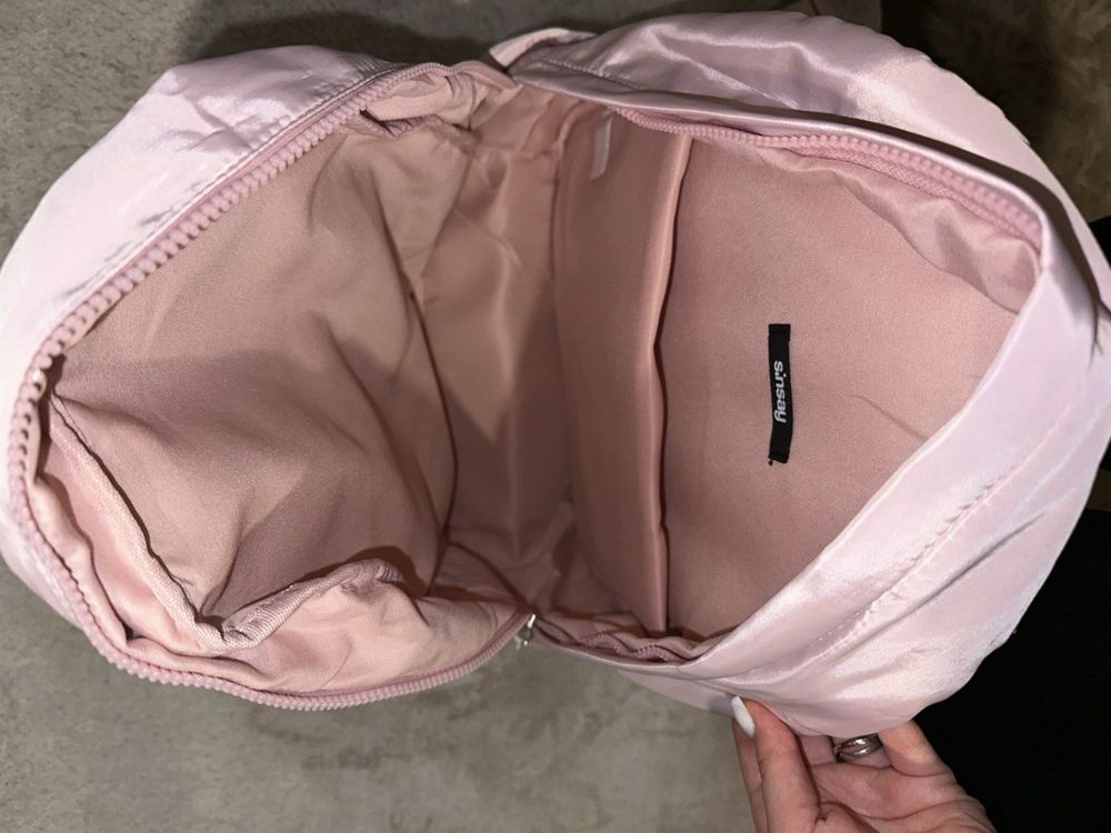 Новий рюкзак Sinsay