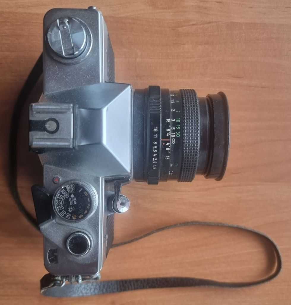 Aparat Praktica TCL 3 z obiektywem 1.8/50