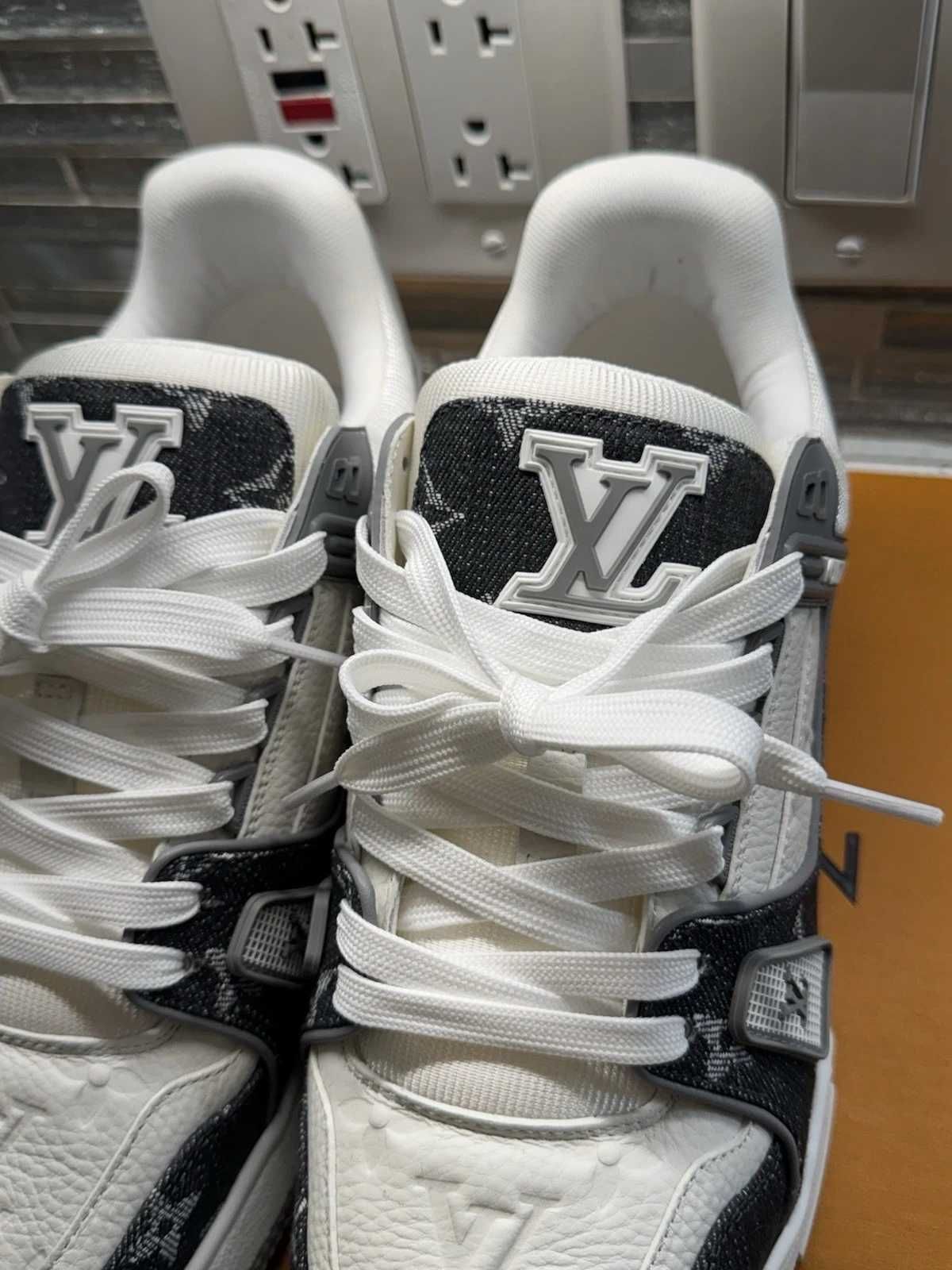 Louis Vuitton LowLvTrainerGrey Oryglnał Nowe Trampki 43