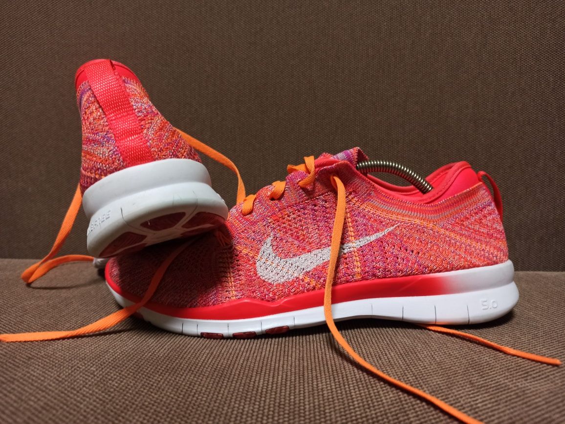 Кросівки Nike Free Flyknit р.38,5