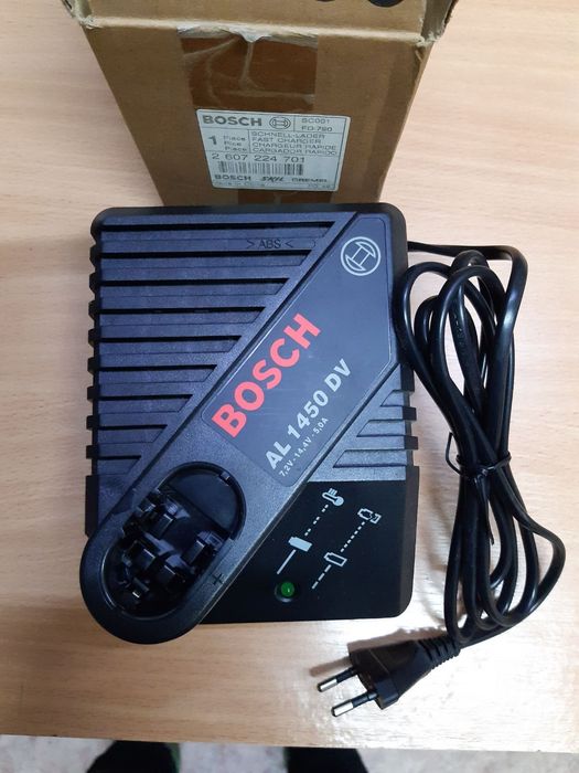 Зарядное устройство BOSCH