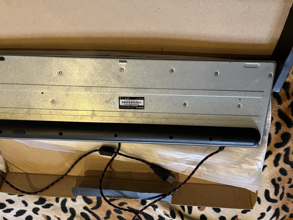 Продам игровую клавиатуру REAL-EL