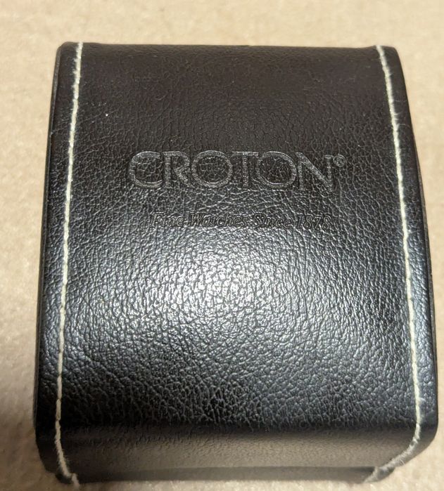 Годинник Croton кварцевий механізм