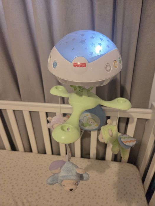 FISHER PRICE karuzela projektor + pilot